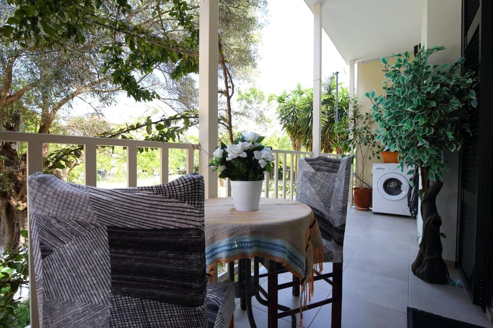 Garden, Balcony/Terrace, Seating area, Garden view
