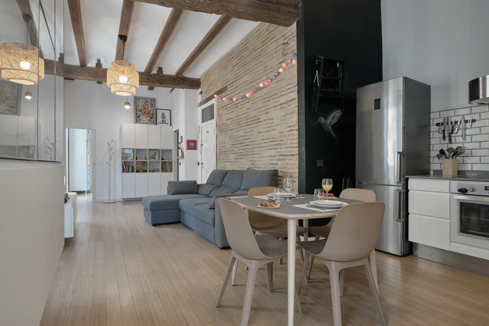 Dining area, dishwasher, oven, stove