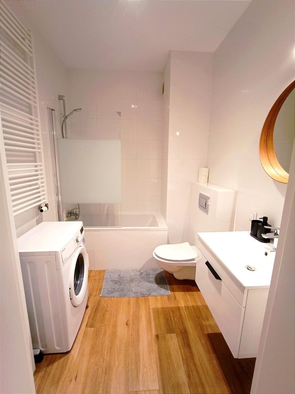 Toilet, Bathroom, washing machine, dryer