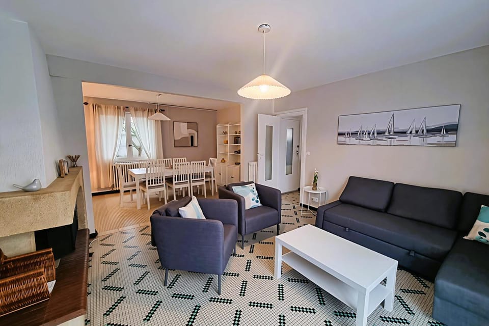 Large family house 300m from the beach House in Arcachon
