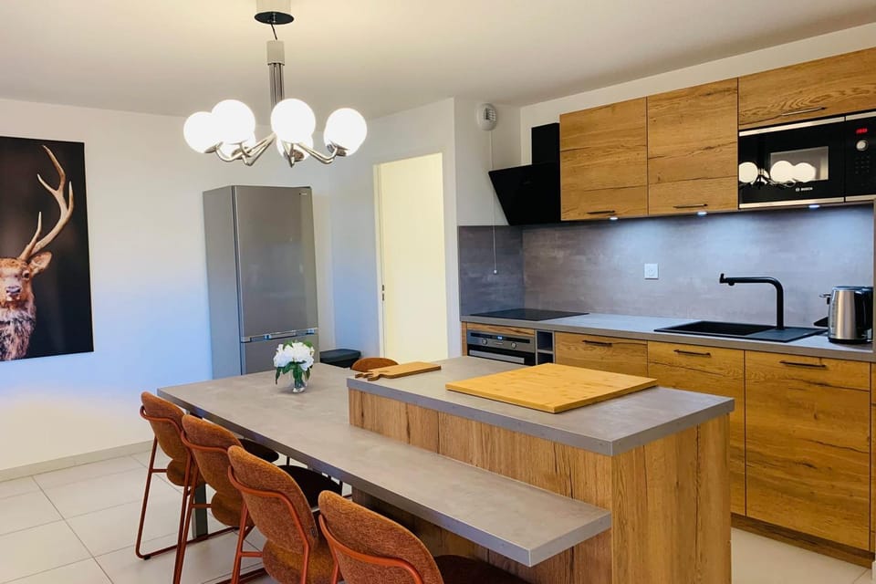 Brand new apartment in Briançon cable car access Apartment in Briançon