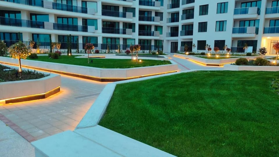 Property building, Natural landscape, Garden, Garden view, Location