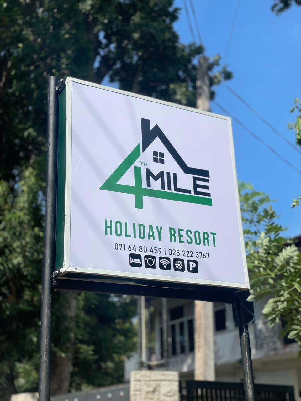 4th Mile Resort Bed and Breakfast in Sri Lanka