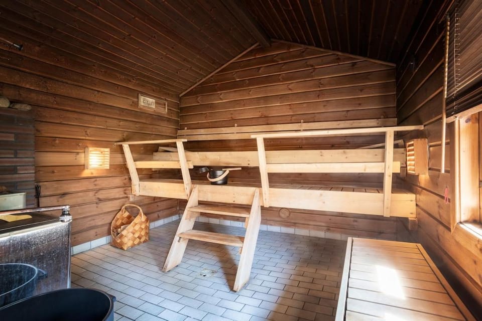 Stay North - Pohjola House in Finland