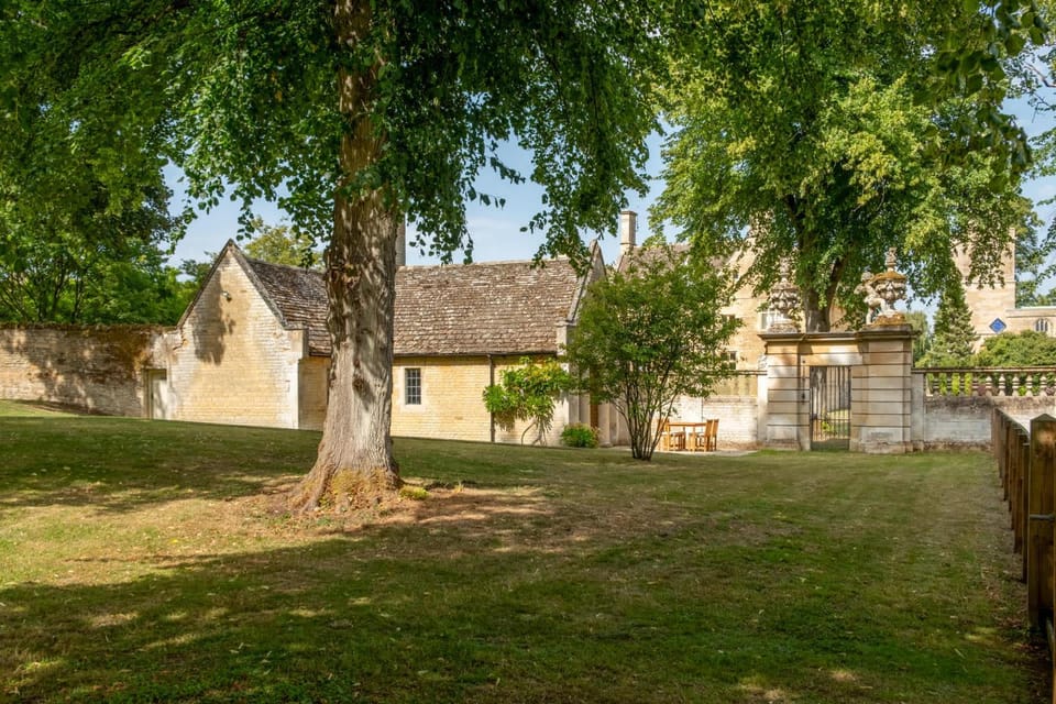 Property building, Day, Natural landscape