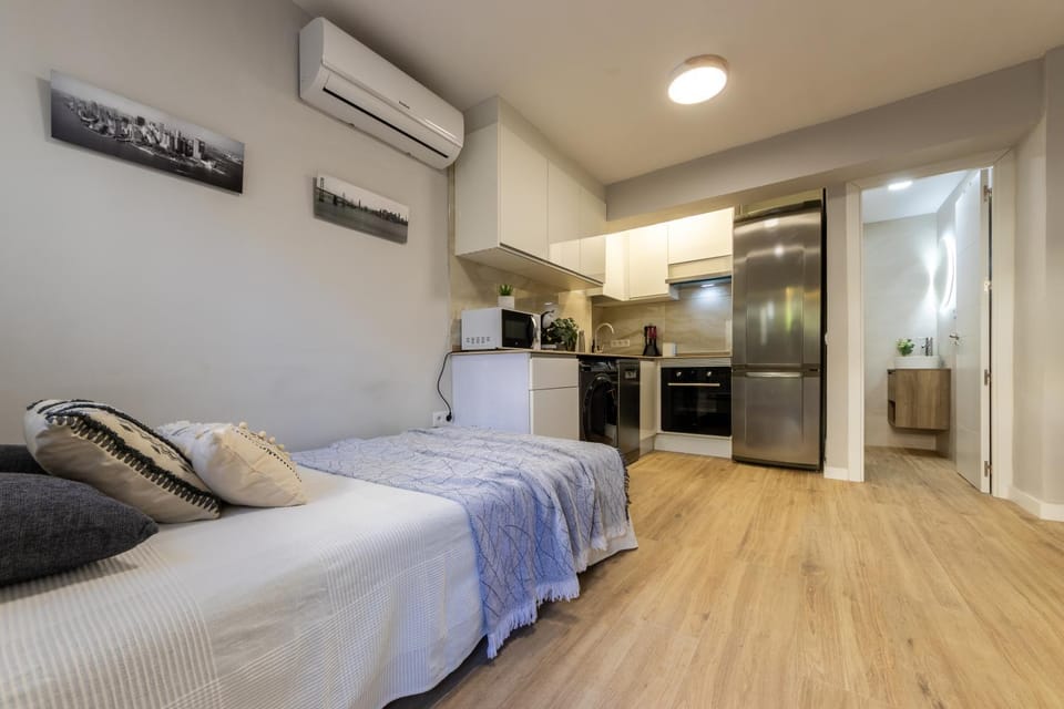Moderno, con acceso y Jardín Privado, Playa a 50 m Apartment in Salou