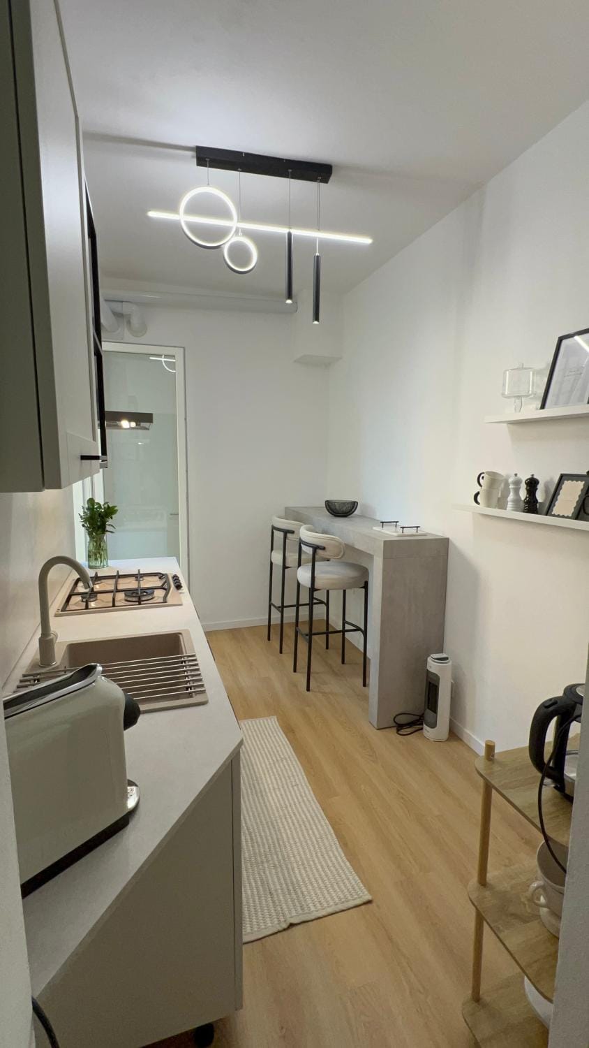 Kitchen or kitchenette