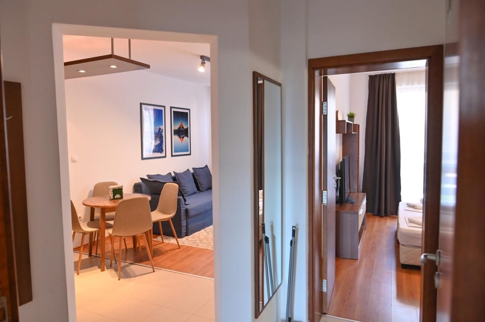 Living room, Seating area, Dining area, Bedroom