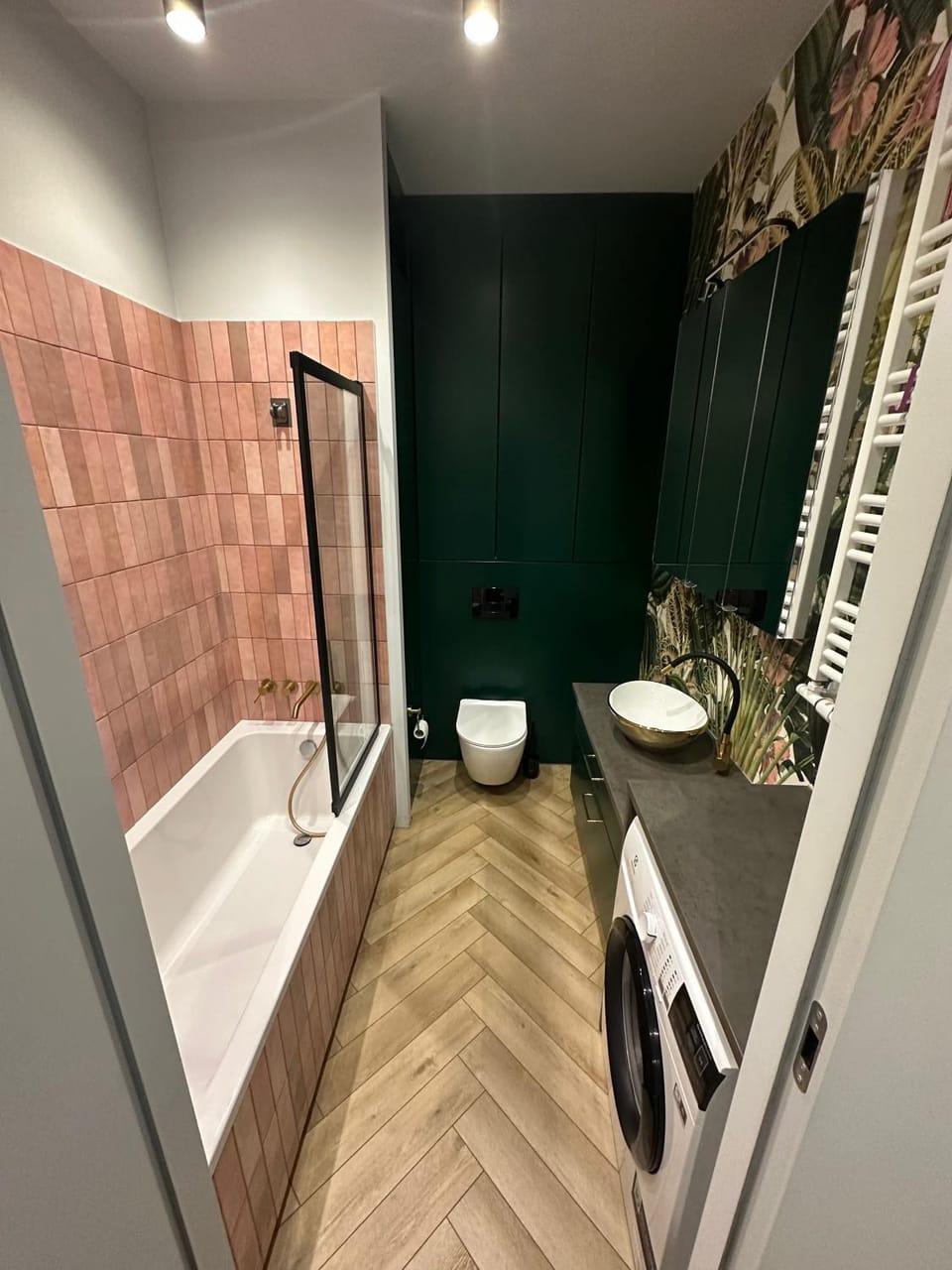 Shower, Toilet, Bath