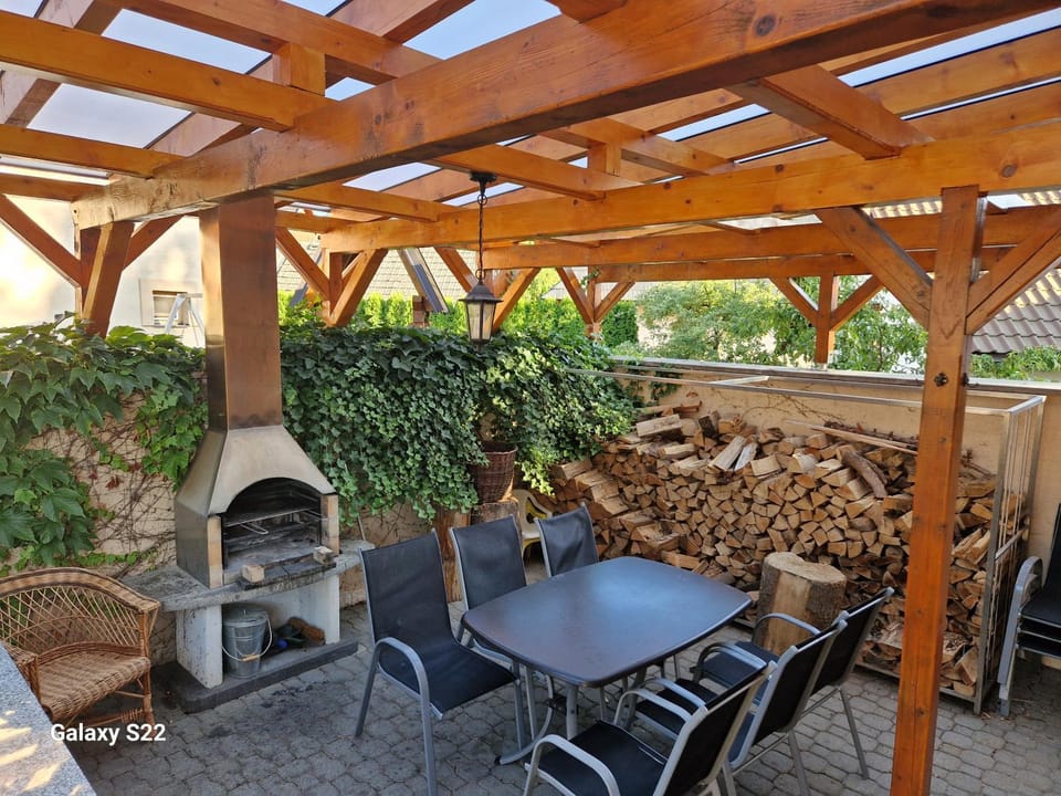 Mountain view, Inner courtyard view