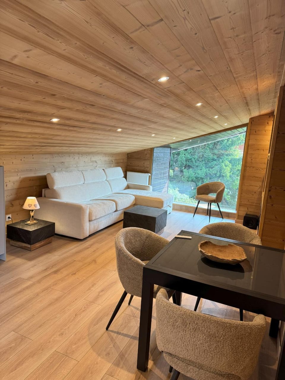 Communal lounge/ TV room, Living room