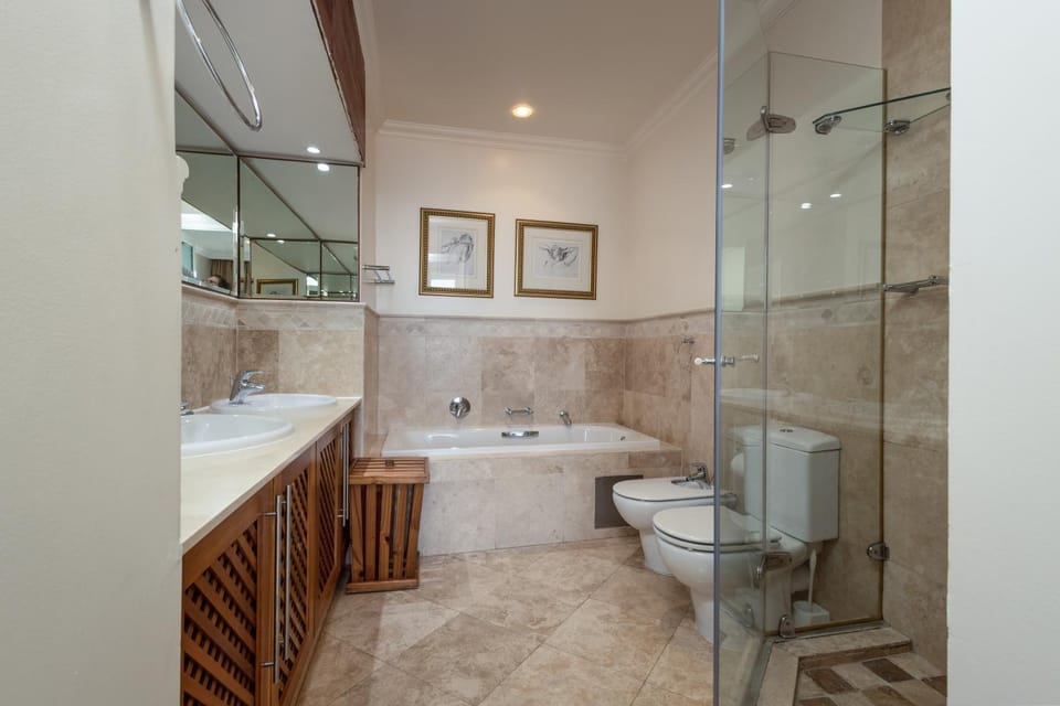 Oyster Quays 3 bed 5th floor Apartment in Umhlanga