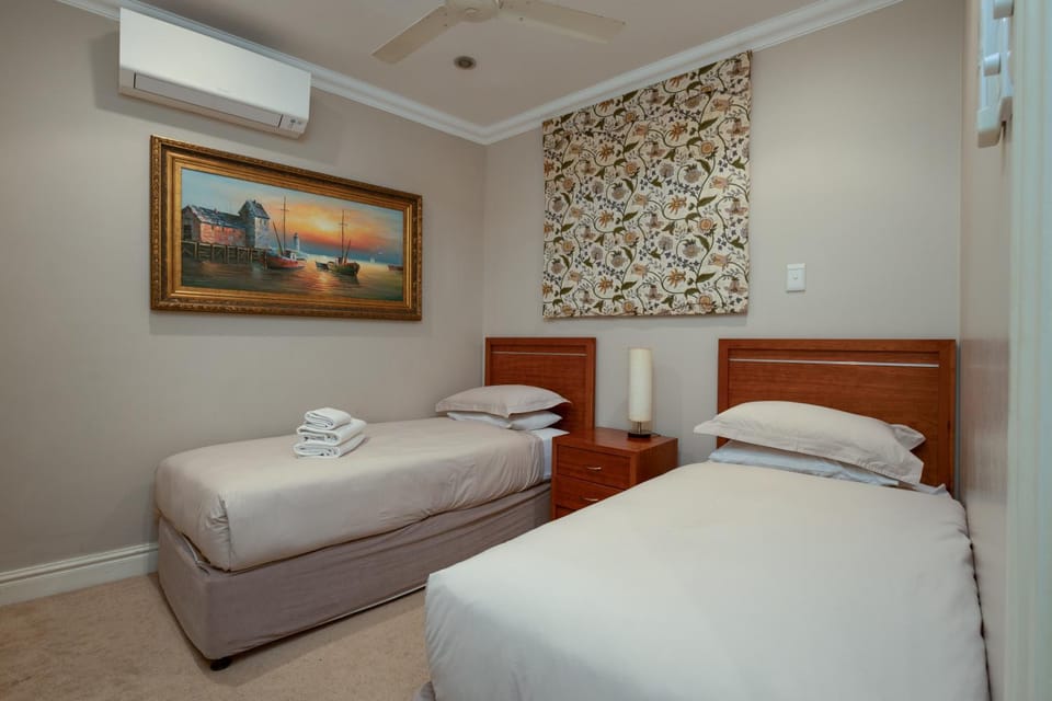 Oyster Quays 3 bed 5th floor Apartment in Umhlanga