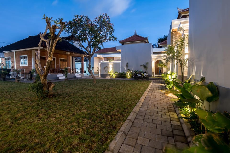 Property building, Garden