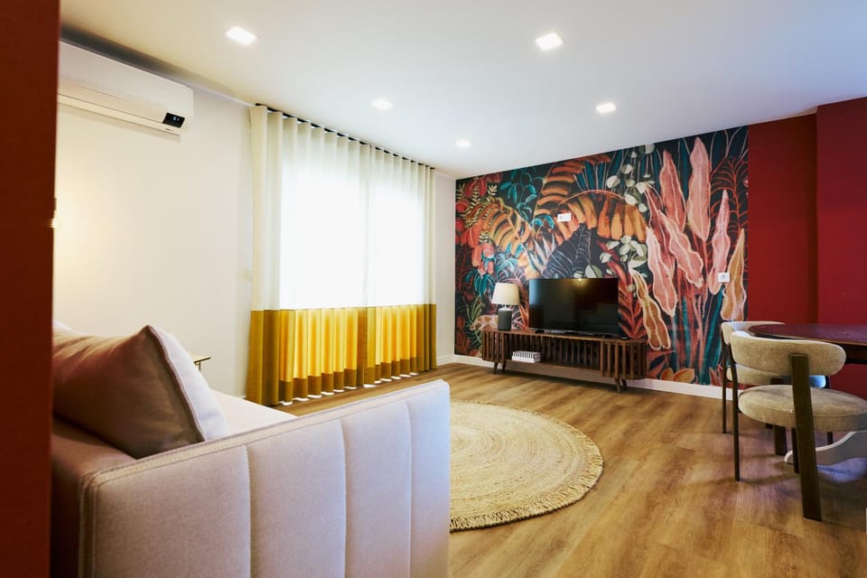 TV and multimedia, Living room, Seating area