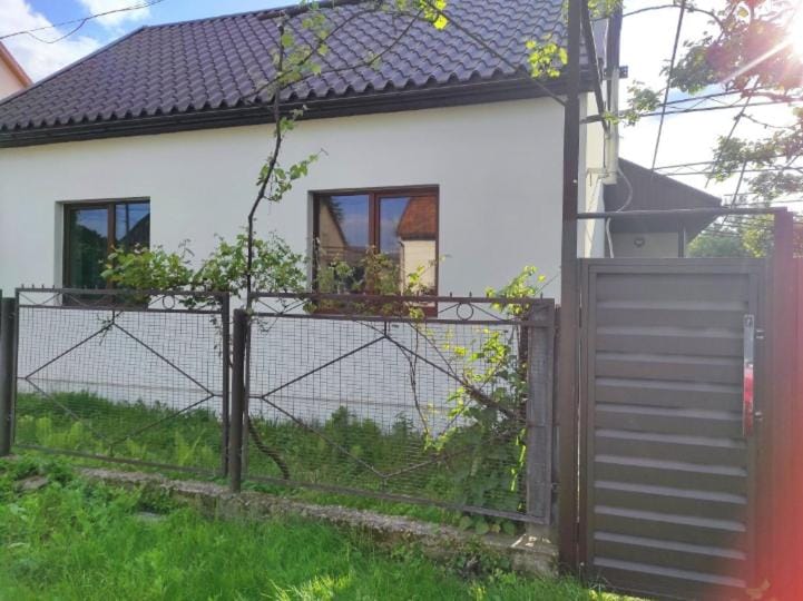 Golden House House in Ukraine