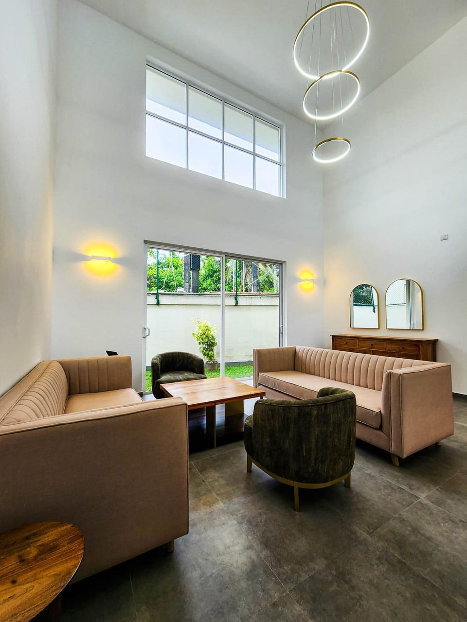 Living room, Seating area
