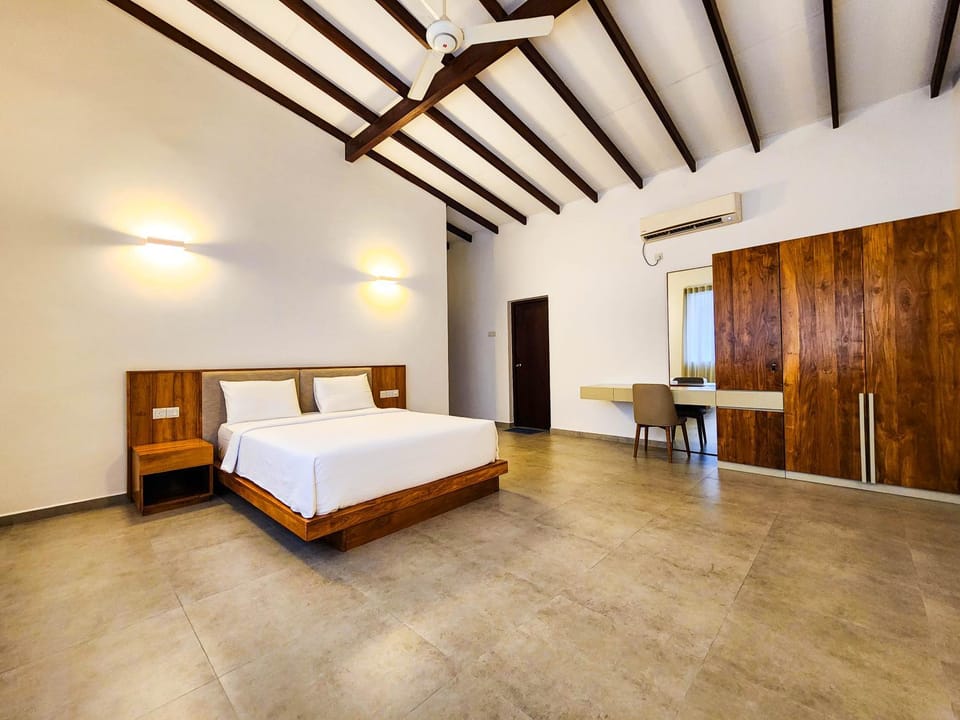 Bed, Photo of the whole room, Bedroom, hair dresser, wardrobe