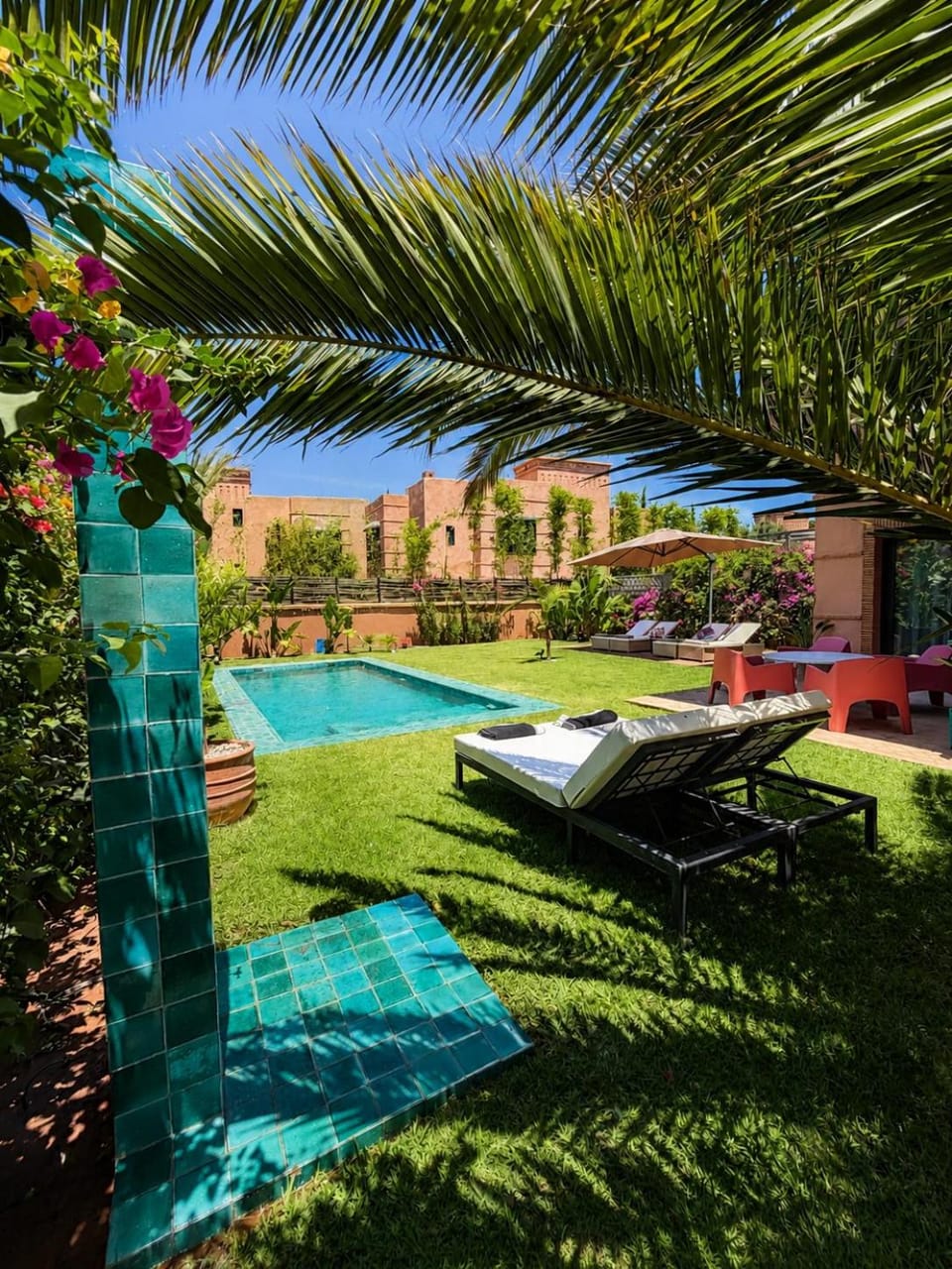 Day, Natural landscape, Garden, Garden view, Pool view, Swimming pool, sunbed