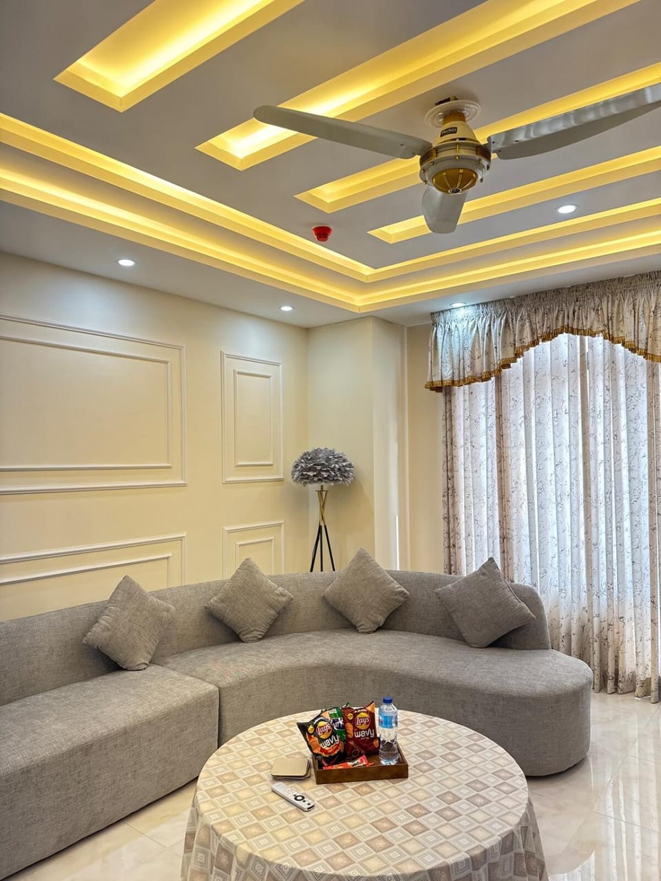 Living room, Seating area