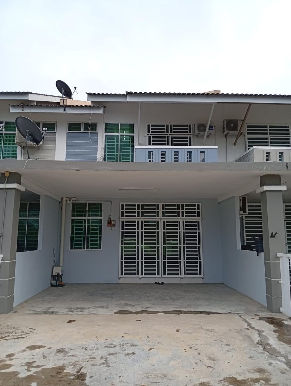 Property building, Day