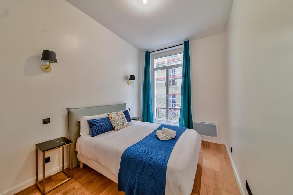 Urban Flat 98 - 4 Bedrooms Apartment center of Paris Apartment in Paris