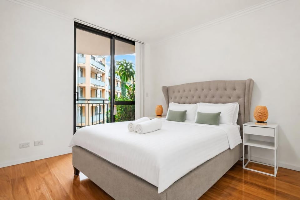 Patio, Bed, Day, View (from property/room), Balcony/Terrace, Photo of the whole room, Bedroom
