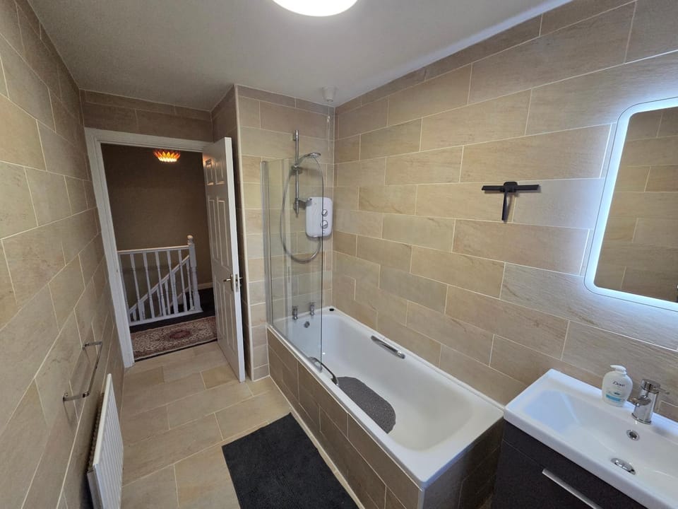 Bathroom, Bath