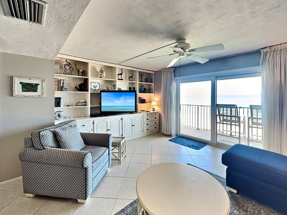 TV and multimedia, Balcony/Terrace, Living room, Seating area, Sea view