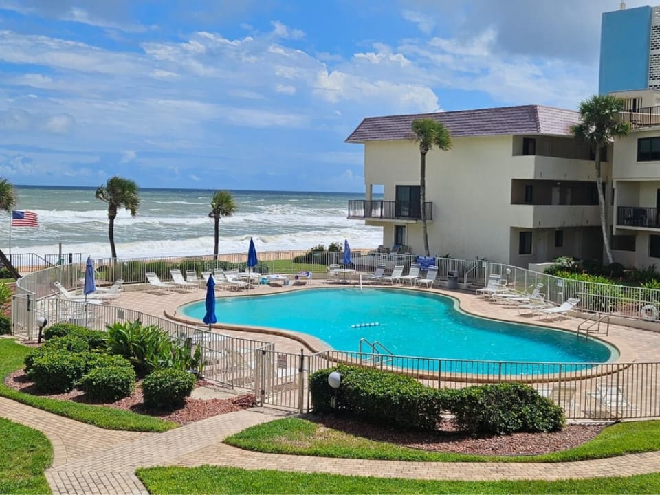 Property building, Beach, Sea view, Swimming pool