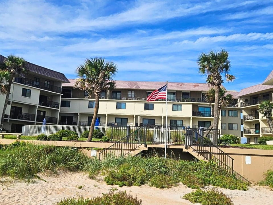 Barry Palm Apartment in Ormond Beach