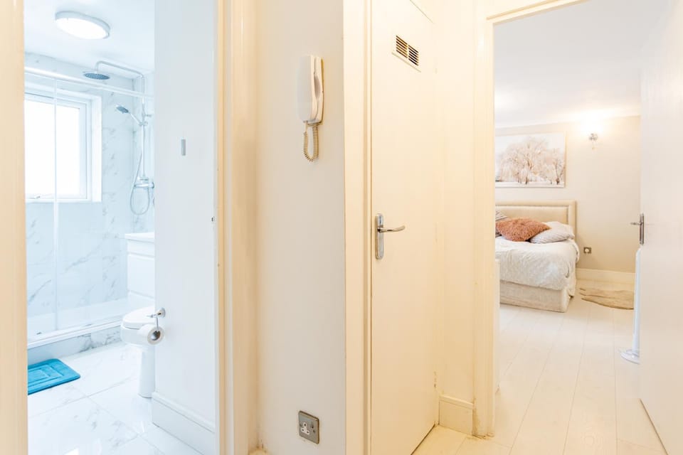 Bathroom, Bedroom