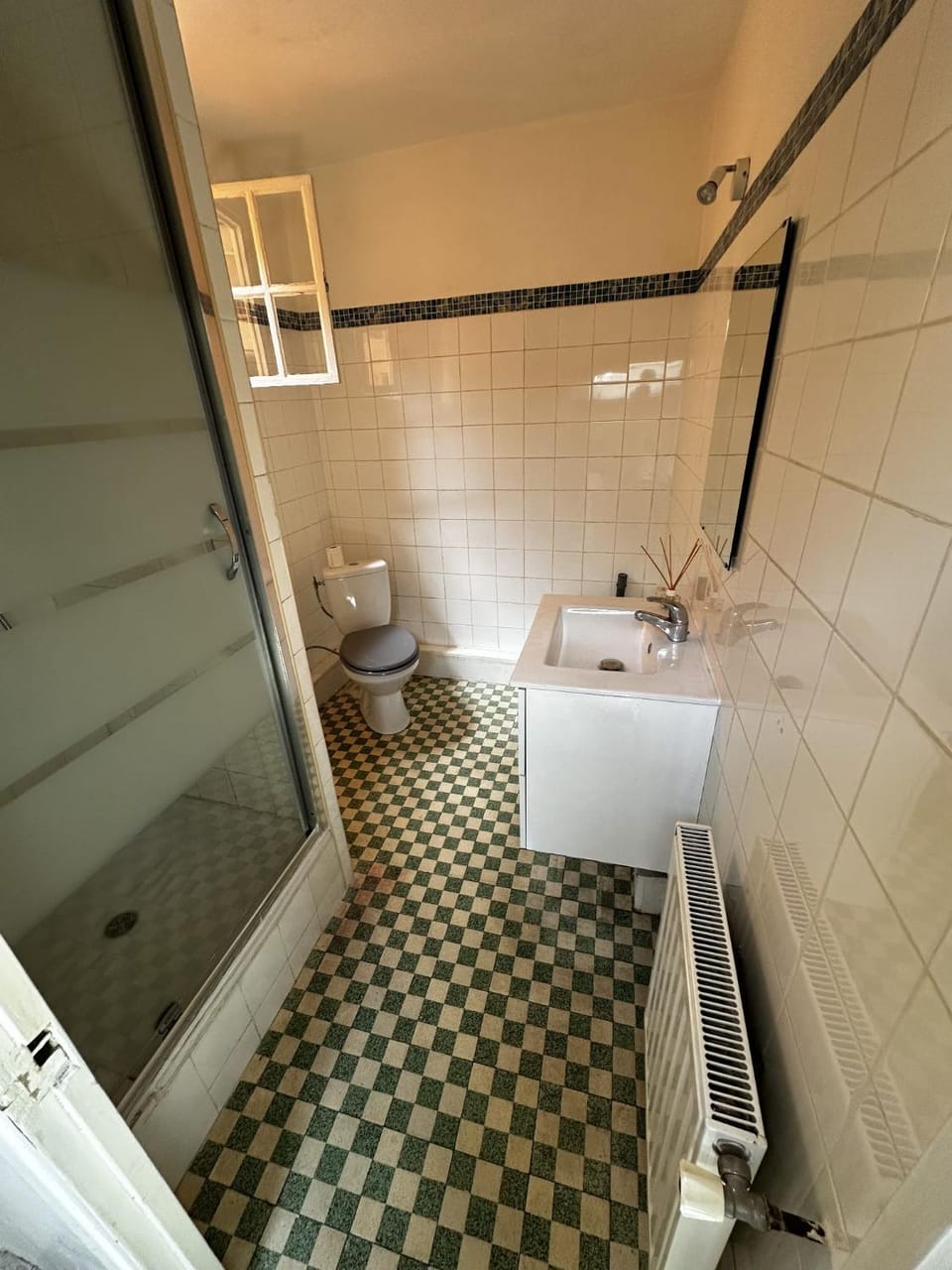 Shower, Toilet, Bathroom