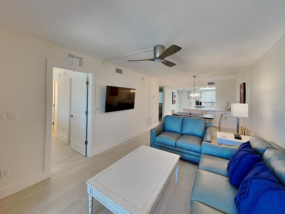 Seaside 409 Apartment in Estero Island