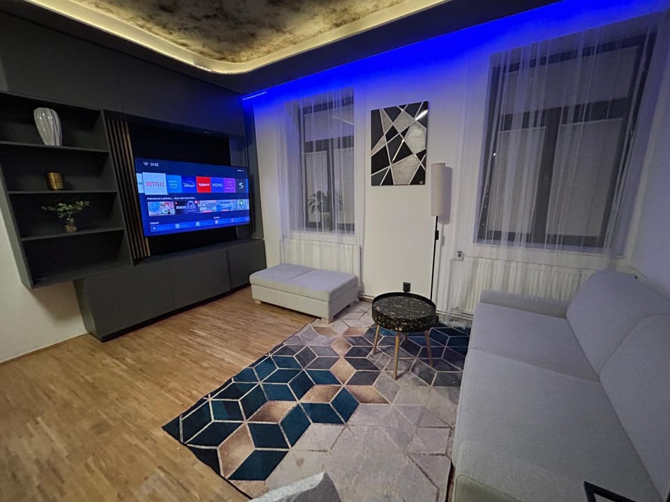 K&H Apartmens Urban Living - Apartmán v rodinném domě Apartment in South Moravian Region
