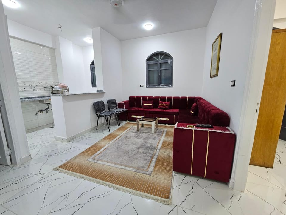 Kitchen or kitchenette, Living room, Seating area