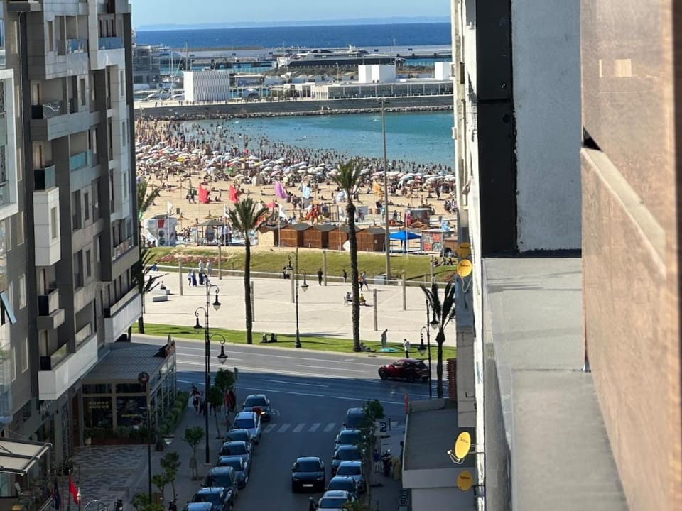City view, Sea view, Street view