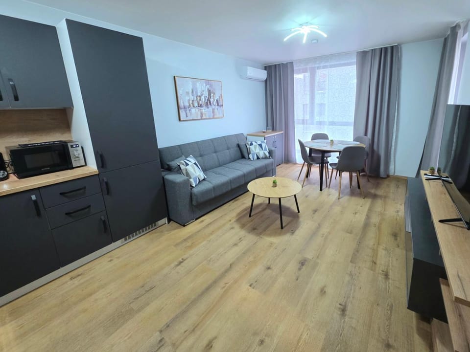 TV and multimedia, Kitchen or kitchenette, Living room, Seating area, Evening entertainment, internet