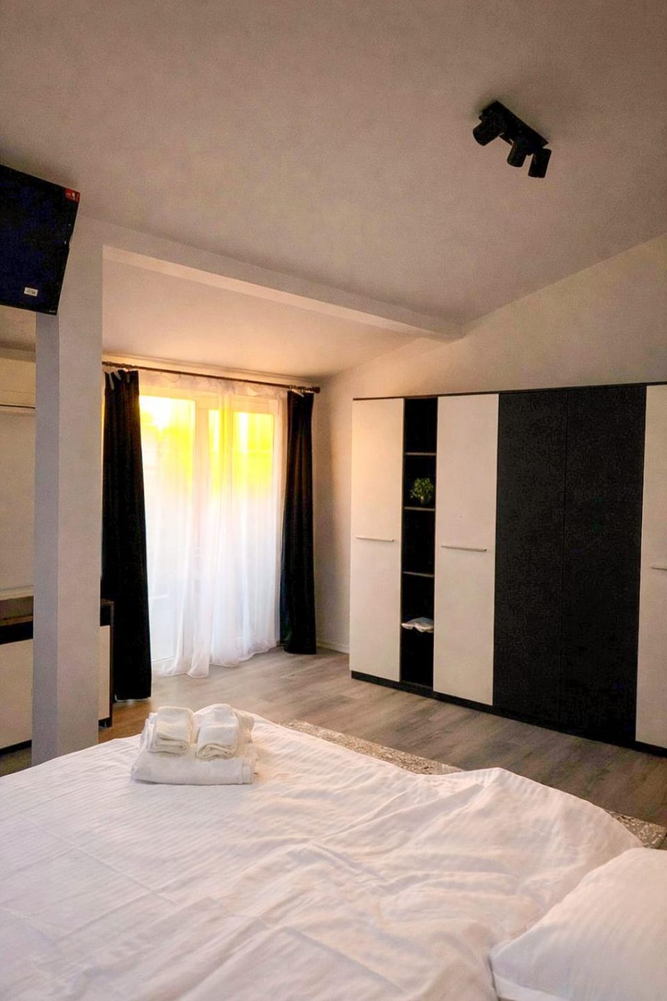 Bedroom, wardrobe