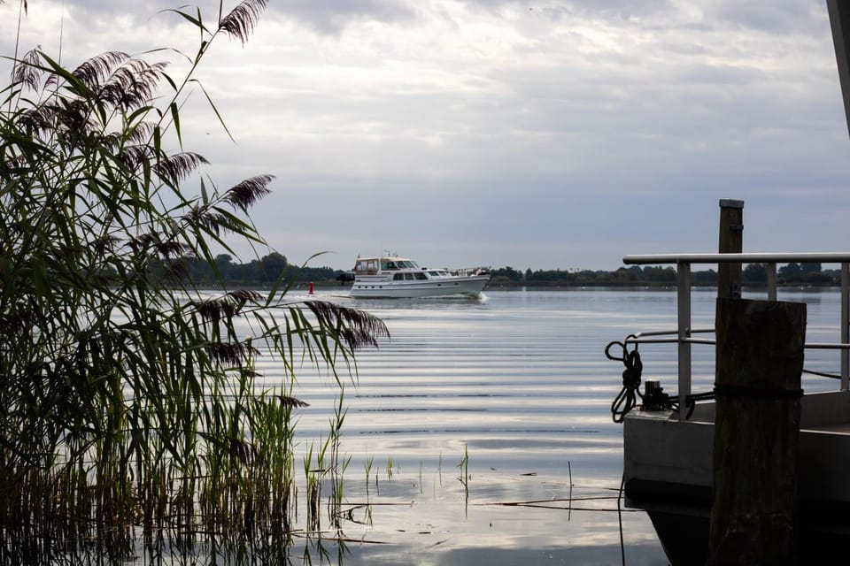 Day, Natural landscape, Lake view
