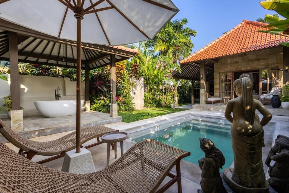 Nyaman Villa with garden bath Apartment in Sukawati