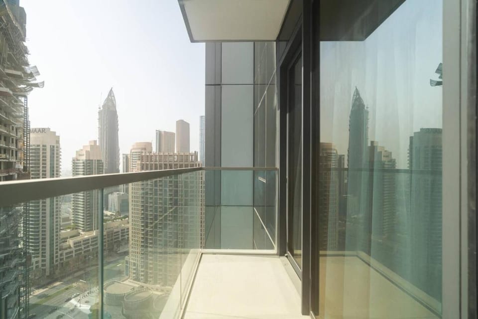 CitiHome Elegant 1BR Grande Apartment in Dubai