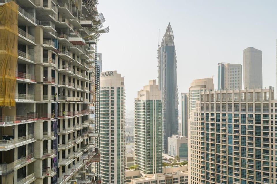 CitiHome Elegant 1BR Grande Apartment in Dubai