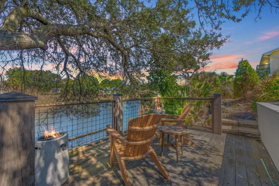Casa De Riviera - step into the tranquil oasis House in Sunnyside
