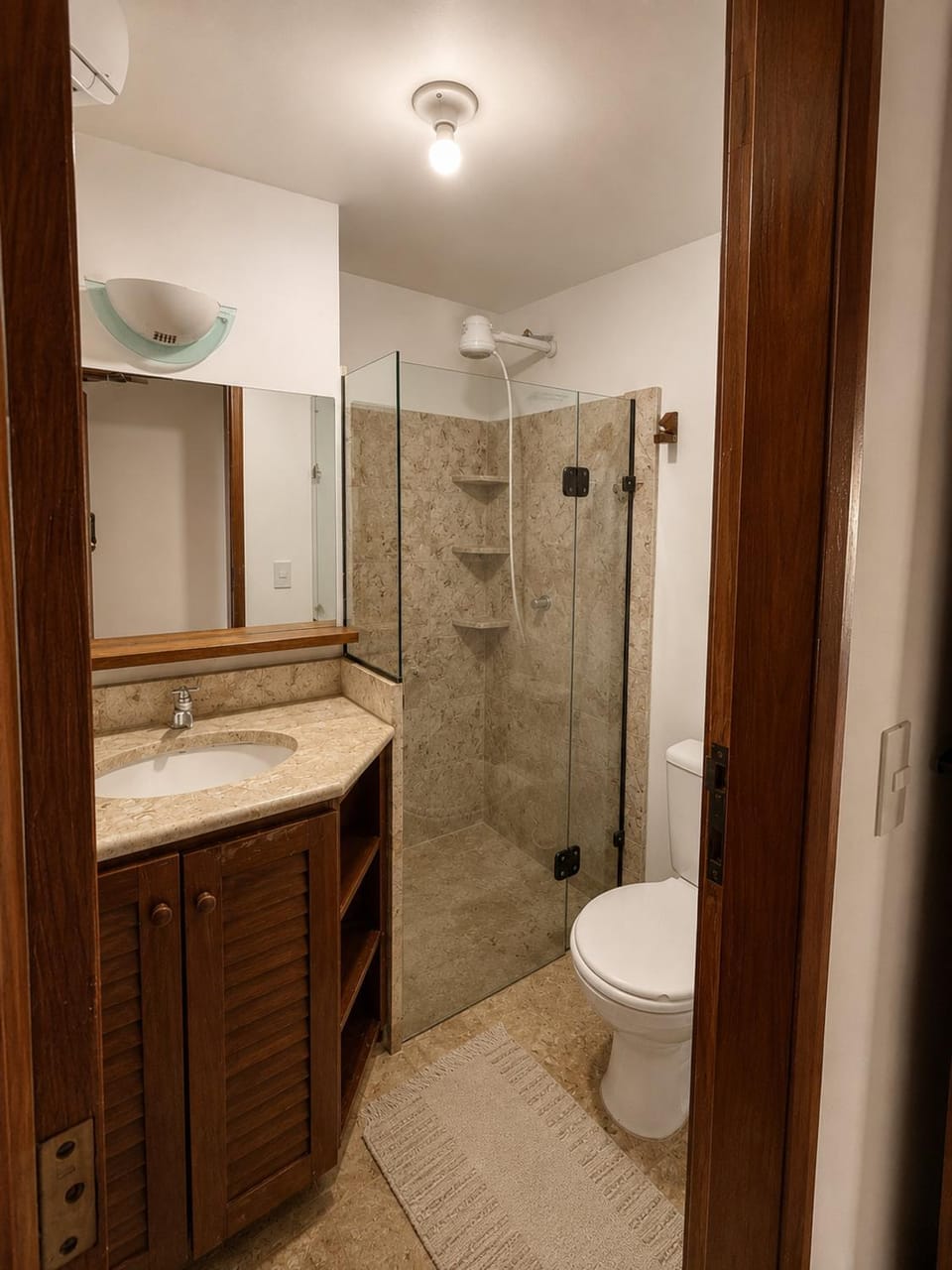 Bedroom, Public Bath