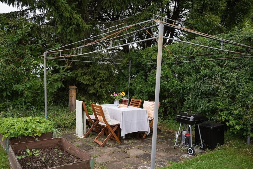 Guestly Homes - Charming 4BR Villa in central Piteå Villa in Norrbotten County, Sweden