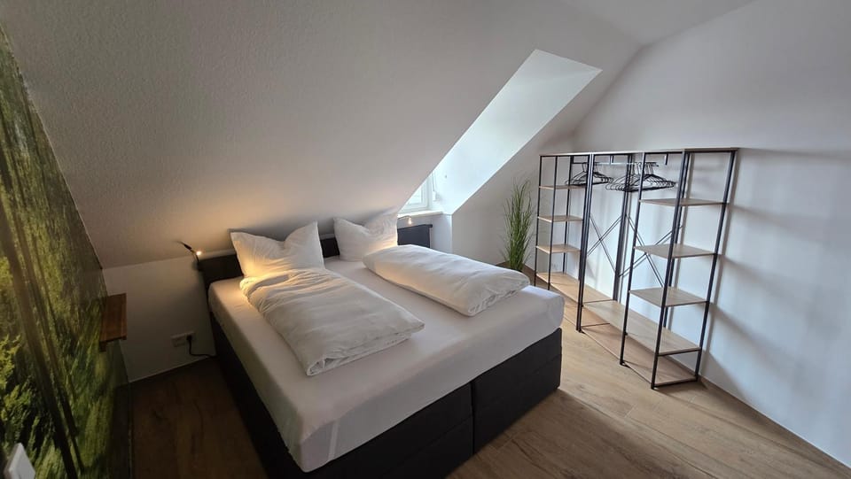 Bedroom, wardrobe