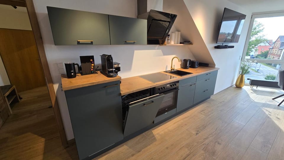 Kitchen or kitchenette, kitchen, kitchen