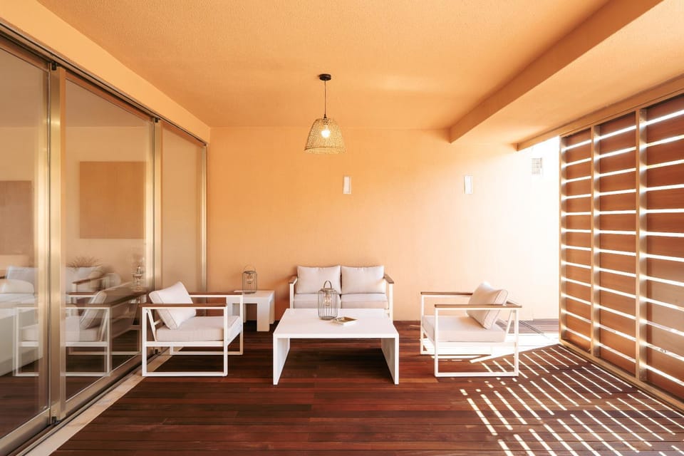 Patio, Seating area