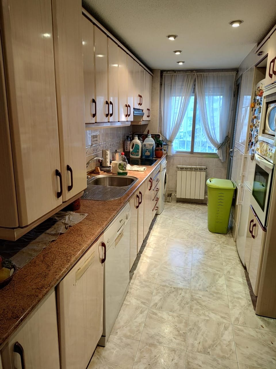 Habitación individual Alameda de Osuna Vacation rental in Madrid